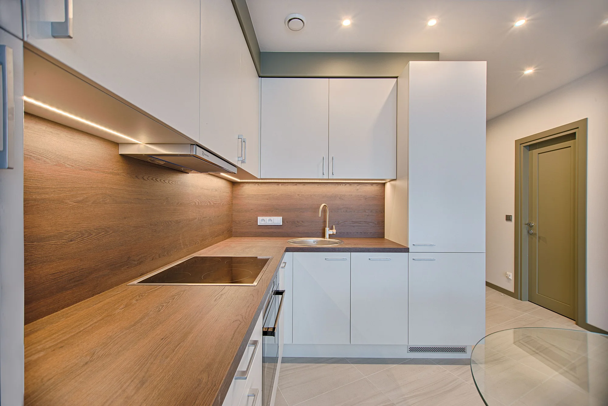 Nyt køkken efter køkkenrenovering i Hjørring